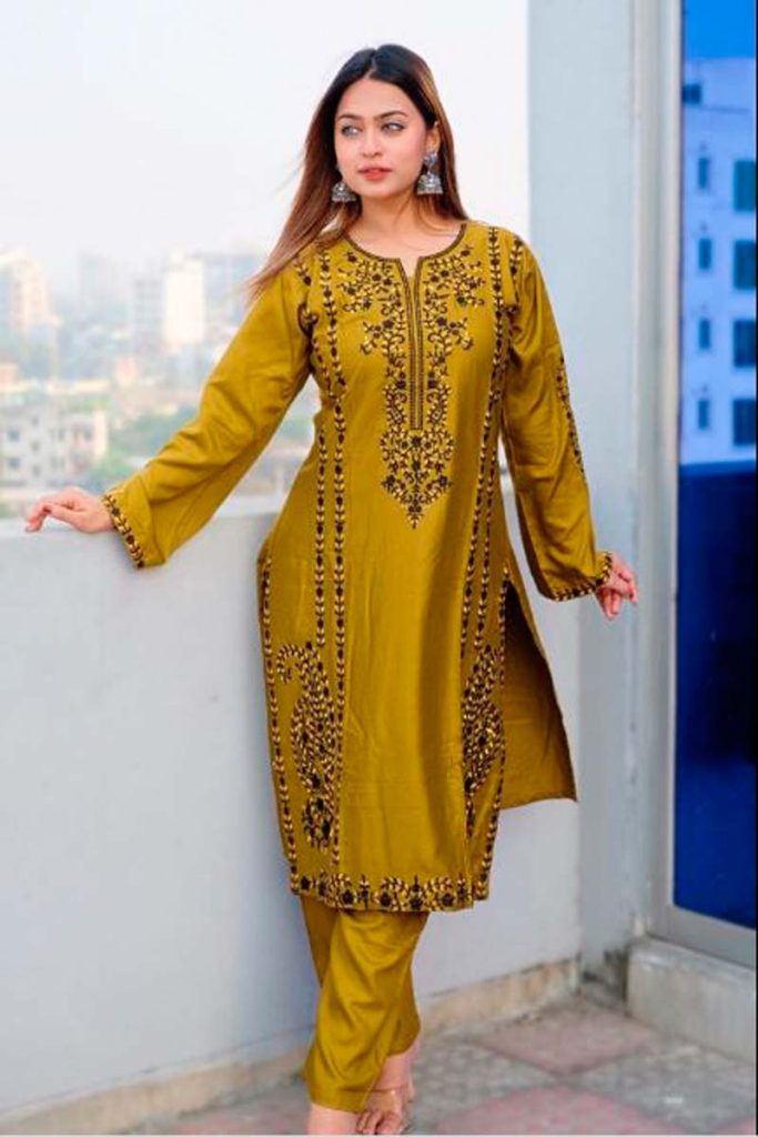 Coming Soon (sample dress)